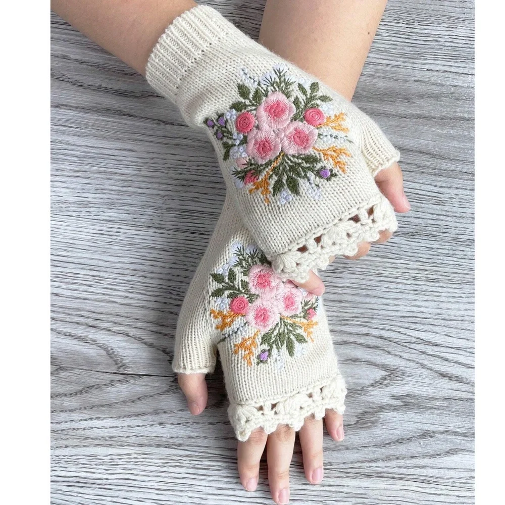 Cozy Floral Embroidered Fingerless Mittens
